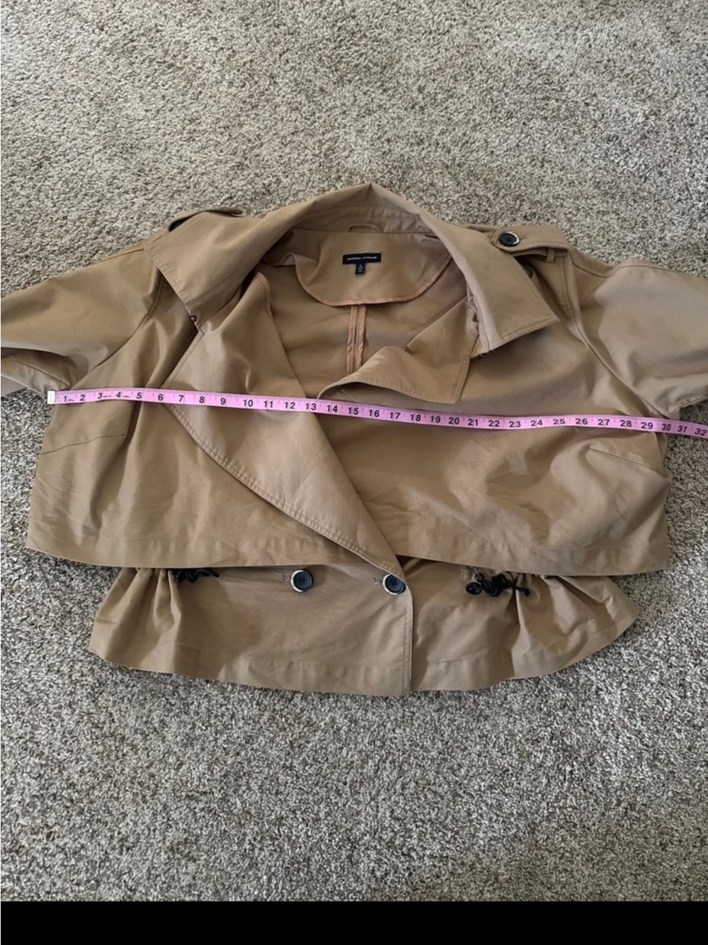 UNIVERSAL STANDARD 
Leonard Water Repellent Crop Trench Jacket
Size Large or 1X - Picture 10 of 12